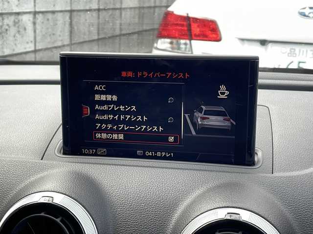 アウディ Ａ３ SB 30TFSI 富山県 2020(令2)年 3.1万km ミトスブラックメタリック 新車時保証書　取扱説明書/純正ナビ/アシスタンスP/コンビニエンスP/ナビP/（フルセグ/SD/BT/CD/DVD/FM/AM）/バックカメラ　ETC2.0/アダプティブクルーズコントロール/アクティブレーンアシスト/アウディサイドアシスト/バーチャルコックピット/コーナーセンサー/スマートキー/純正16インチアルミ