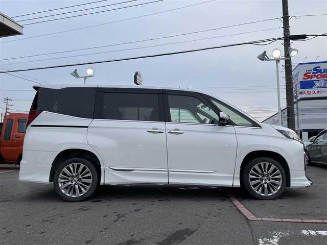 トヨタ ノア S－G 道央・札幌 2022(令4)年 3.2万km ホワイトパールクリスタルシャイン 　4　W　D　/純正ナビ(AM/FM/BT)/フルセグ（走行中視聴不可）/ステアリングリモコン/クルーズコントロール（追従走行あり）/全方位モニター/前席シートヒーター/ドライブレコーダー（前後）/コーナーセンサー（前後）/オートライト/オートマチックハイビーム/フォグランプ/後席サンシェード/両側パワースライドドア/オートブレーキホールド/ウインカーミラー/ドアバイザー/横滑り防止装置/レーンキープアシスト/衝突軽減ブレーキ/盗難防止装置/スペアキー×１/エンジンスターター/積込夏タイヤ/　　（社外AW 225/４０ZR19 22年製 溝4mm）