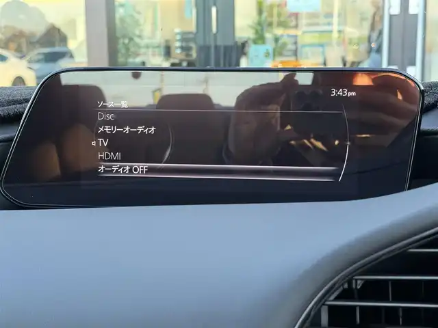 マツダ マツダ３セダン 20S プロアクティブ ツーリングS 東京都 2020(令2)年 5.7万km スノーフレイクホワイトパールマイカ i-ACTIVSENSE/・衝突被害軽減ブレーキ/・パーキングセンサー/・レーダークルーズコントロール/・レーンキープアシストシステム/・AT誤発進抑制制御/・ブラインドスポットモニタリング/純正ナビ/（CD/DVD/BlueTooth/フルセグTV）/バックカメラ/パワーシート/シートポジションメモリー/シートヒーター/ステアリングヒーター/パドルシフト/ビルトインＥＴＣ/プッシュスタート/ＬＥＤヘッドライト/純正18インチAW/純正フロアマット/スマートキー