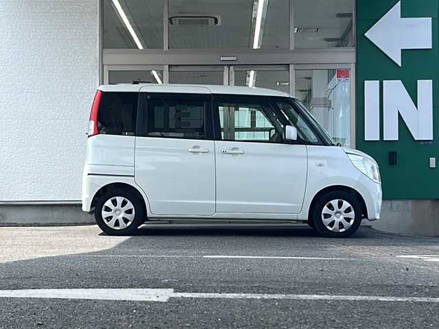 マツダ フレアワゴン ISリミテッド 愛知県 2012(平24)年 4.5万km ホワイトパール 禁煙車/ワンオーナー/プッシュスタート/スマートキー/社外ナビ/バックカメラ/TV/片側パワスラ/純正フロアマット/ドアバイザー/スマートスペアキー/取扱説明書/保証書/記録簿R7