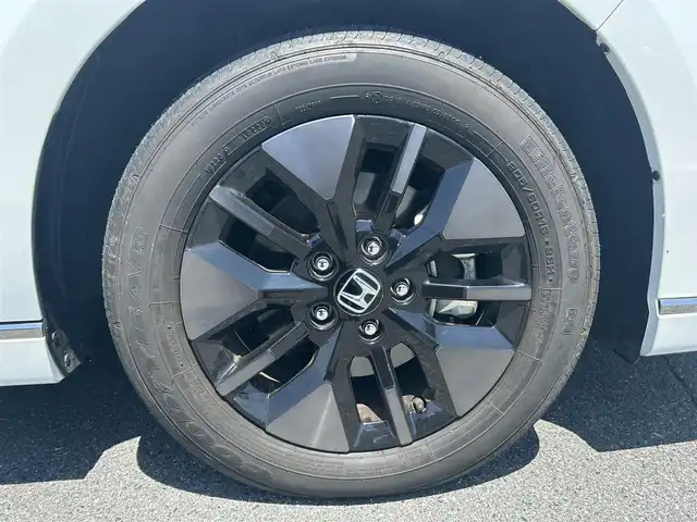 ホンダ ステップワゴン スパーダ 奈良県 2023(令5)年 2.1万km プラチナホワイトパール 純正１１．４型コネクトナビ　/フルセグ/DVD/Ｂｌｕｅｔｏｏｔｈ　/ビルトインETC/バックカメラ　/追従型クルーズコントロール　/両側パワースライドドア/パワーバックドア　/ハーフレザーシート　/前席シートヒーター　/2列目オットマン　/社外フロアマット/純正アルミホイール/オートLEDライト/オートハイビーム/衝突被害軽減ブレーキ/横滑り防止装置/レーンキープアシスト/W+サイド+カーテンエアバッグ/スペアキー1本