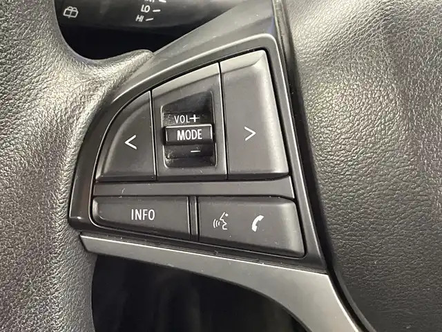 スズキ ハスラー HYBRID G 栃木県 2021(令3)年 3.7万km ピュアホワイトP 純正9インチナビ/(CD/DVD/フルセグTV/Bluetooth/USB)/バックカメラ/全方位カメラ/メーカー安全装備/シートヒーター/禁煙車/オートライト/LEDヘッドライト/横滑り防止装置/スマートキー/プッシュスタート/アイドリングストップ/電動格納ミラー/純正アルミホイール/純正フロアマット