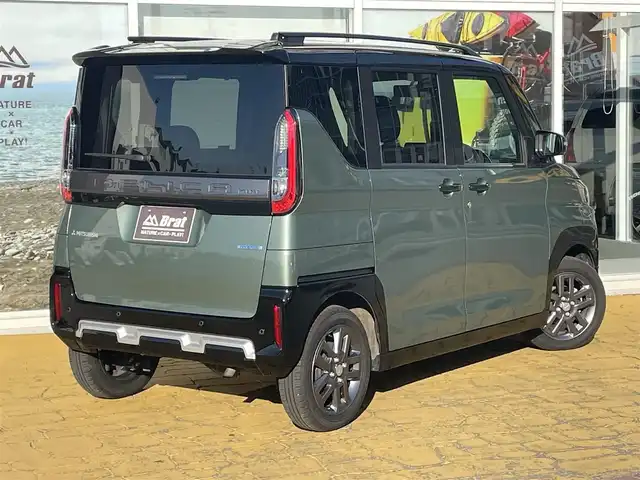 三菱 デリカミニ T プレミアム 道北・旭川 2024(令6)年 0.3万km 緑Ⅱ 純正9インチナビ/マルチアラウンドモニター/フルセグTV/Mパイロット/両側パワースライドドア/前席シートヒーター/ハンドルヒーター/デジタルインナーミラー/パドルシフト/LEDヘッドライト/オートライト/コーナーセンサー/プッシュスタート/スマートキー