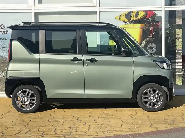 三菱 デリカミニ T プレミアム 道北・旭川 2024(令6)年 0.3万km 緑Ⅱ 純正9インチナビ/マルチアラウンドモニター/フルセグTV/Mパイロット/両側パワースライドドア/前席シートヒーター/ハンドルヒーター/デジタルインナーミラー/パドルシフト/LEDヘッドライト/オートライト/コーナーセンサー/プッシュスタート/スマートキー