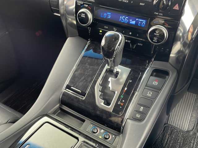 トヨタ アルファード S Cパッケージ 愛知県 2020(令2)年 7.6万km ホワイトパールクリスタルシャイン /禁煙車//純正9インチナビ//フルセグTV//CD・DVDデッキ//ビルトインETC//バックカメラ//ドライブレコーダー//モデリスタエアロ//ツインムーンルーフ(フロントチルト&リヤ電動スライド)//純正14インチリヤシートエンターテインメントシステム//トヨタセーフティセンス//プリクラッシュセーフティ//レーントレーシングアシスト//レーダークルーズコントロール//ロードサインアシスト//アダプティブハイビームシステム//発進遅れ告知//インテリジェントクリアランスソナー//パーキングサポートブレーキ//スーパーUV&IRカットガラス//ブラックエクステンション3眼LEDヘッドライト//オートライト//LEDフォグランプ//両側ワンタッチパワースライドドア//合皮+メタルウッド+スパッタリング内装//合皮シート//前席パワーシート(快適温熱+ベンチレーション付)//運転席ポジションメモリー//2列目エグゼクティブパワーシート//2列目パワーオットマン//3列目スペースアップシート//純正フロアマット//純正ドアバイザー//本革コンビステア//ステアスイッチ//ステアヒーター//プッシュスタート//電動格納ミラー(リバース連動機能付)//イモビライザー