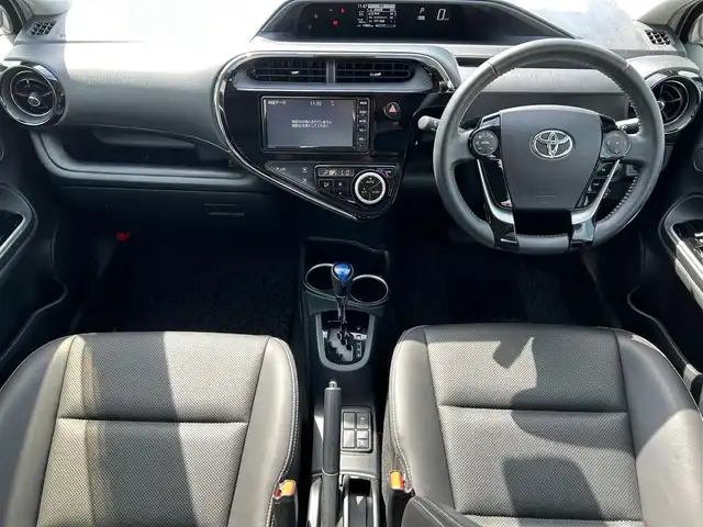 トヨタ アクア G ソフトレザーセレクション 静岡県 2019(令1)年 1.5万km スーパーホワイトⅡ 純正ＳＤナビ（Ｂｌｕｅｔｏｏｔｈ、ＣＤ、フルセグＴＶ、ＳＤミュージックサーバー）/バックカメラ/ＥＴＣ/ワンオーナー/スマートキー/クルコン/前後コーナーセンサー/純正フロアマット/合皮シート/アイドリングストップ/プッシュスタート/オートエアコン/レーンキープアシスト/横滑り防止装置/盗難防止装置/オートライト/ハロゲンヘッドライト/ダブルエアバック/衝突軽減システム