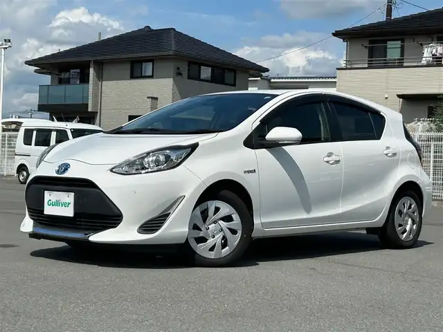 トヨタ アクア G ソフトレザーセレクション 静岡県 2019(令1)年 1.5万km スーパーホワイトⅡ 純正ＳＤナビ（Ｂｌｕｅｔｏｏｔｈ、ＣＤ、フルセグＴＶ、ＳＤミュージックサーバー）/バックカメラ/ＥＴＣ/ワンオーナー/スマートキー/クルコン/前後コーナーセンサー/純正フロアマット/合皮シート/アイドリングストップ/プッシュスタート/オートエアコン/レーンキープアシスト/横滑り防止装置/盗難防止装置/オートライト/ハロゲンヘッドライト/ダブルエアバック/衝突軽減システム
