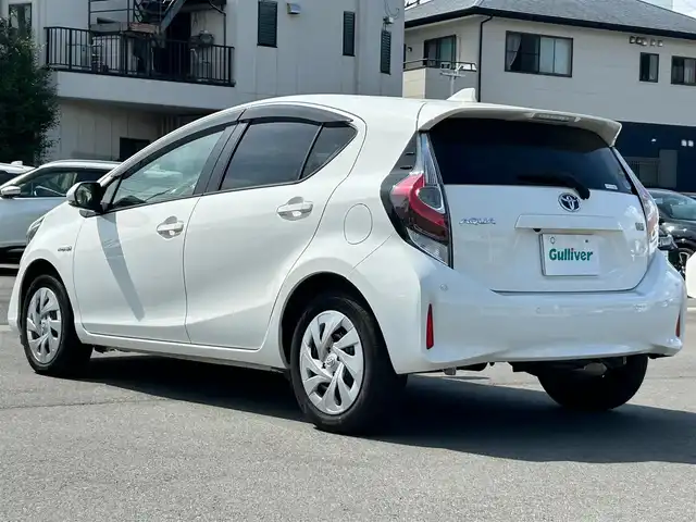 トヨタ アクア G ソフトレザーセレクション 静岡県 2019(令1)年 1.5万km スーパーホワイトⅡ 純正ＳＤナビ（Ｂｌｕｅｔｏｏｔｈ、ＣＤ、フルセグＴＶ、ＳＤミュージックサーバー）/バックカメラ/ＥＴＣ/ワンオーナー/スマートキー/クルコン/前後コーナーセンサー/純正フロアマット/合皮シート/アイドリングストップ/プッシュスタート/オートエアコン/レーンキープアシスト/横滑り防止装置/盗難防止装置/オートライト/ハロゲンヘッドライト/ダブルエアバック/衝突軽減システム