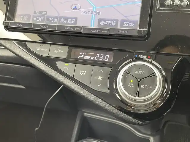 トヨタ アクア G 大分県 2016(平28)年 12.9万km チェリーパールクリスタルシャイン 純正ナビ /（AM/FM/CD/SD/地デジTV/Bluetooth）/バックカメラ/ビルトイン ETC/Toyota Safety Sense/・プリクラッシュセーフティ［PCS］/・レーンディパーチャーアラート［LDA］/・オートハイビーム［AHB］/前方ドライブレコーダー/プッシュスタート/クルーズコントロール/オートエアコン/電動格納ドアミラー（ウインカー付）/フォグランプ/ステアリングスイッチ/純正ホイールキャップ