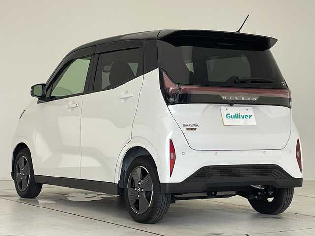 日産 サクラ X 愛知県 2025(令7)年 0.3万km アメジストブラック/シルキーホワイト 純正9型ナビ/全方位カメラ/バックカメラ/コーナーセンサー/純正アルミホイール/LEDヘッドライト/オートライト/ドライブレコーダー/ETC/衝突軽減システム/フルセグ/CD DVD/Bluetooth/ステアリングスイッチ/スマートキー/プッシュスタート