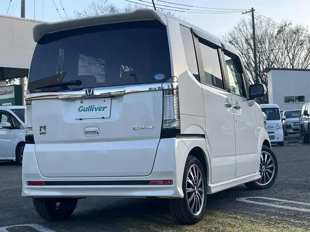 ホンダ Ｎ ＢＯＸ カスタム G ターボSSパッケージ 宮城県 2013(平25)年 9.7万km プレミアムホワイトパール 純正ナビ/フルセグＴＶ/ＡＭ／ＦＭ／ＣＤ／ＤＶＤ／ＵＳＢ／Ｂｌｕｅｔｏｏｔｈ/クルーズコントロール/横滑り防止装置/オートライト（ＬＥＤ）/純正フロアマット/純正ドアバイザー/スペアキー×１/エンジンスターター/両側パワースライドドア