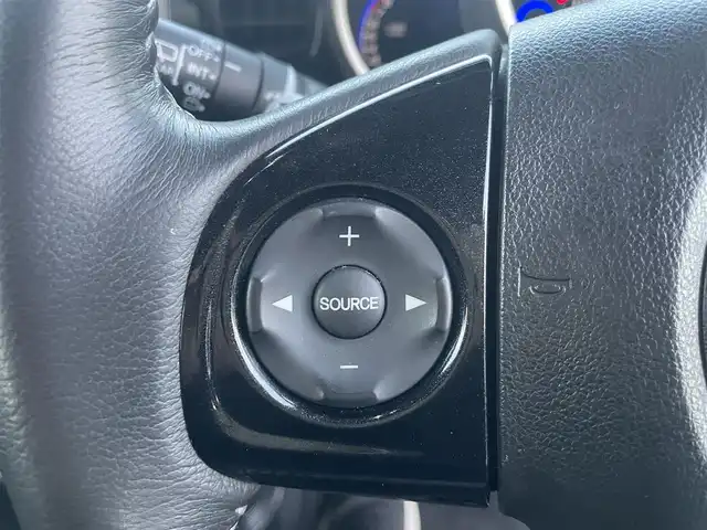 ホンダ Ｎ ＢＯＸ カスタム G ターボSSパッケージ 宮城県 2013(平25)年 9.7万km プレミアムホワイトパール 純正ナビ/フルセグＴＶ/ＡＭ／ＦＭ／ＣＤ／ＤＶＤ／ＵＳＢ／Ｂｌｕｅｔｏｏｔｈ/クルーズコントロール/横滑り防止装置/オートライト（ＬＥＤ）/純正フロアマット/純正ドアバイザー/スペアキー×１/エンジンスターター/両側パワースライドドア