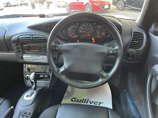 ポルシェ ９１１ カレラ 和歌山県 2001(平13)年 2.3万km シルバー サンルーフ/黒レザーシート/PSM/HIDヘッドライト/純正オーディオ・CDCH/運転席電動リクライニング/ETC/キーレス/スペアキー/保証書/取扱説明書/H１４．１６．１８．２０．２１．２２．２３．２６．２８．３０．/　R2.4.6整備記録簿有