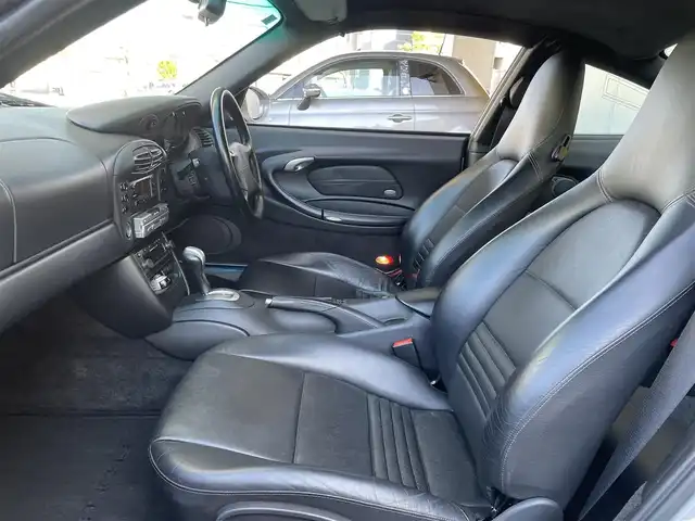 ポルシェ ９１１ カレラ 和歌山県 2001(平13)年 2.3万km シルバー サンルーフ/黒レザーシート/PSM/HIDヘッドライト/純正オーディオ・CDCH/運転席電動リクライニング/ETC/キーレス/スペアキー/保証書/取扱説明書/H１４．１６．１８．２０．２１．２２．２３．２６．２８．３０．/　R2.4.6整備記録簿有