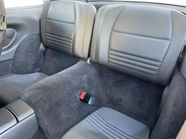 ポルシェ ９１１ カレラ 和歌山県 2001(平13)年 2.3万km シルバー サンルーフ/黒レザーシート/PSM/HIDヘッドライト/純正オーディオ・CDCH/運転席電動リクライニング/ETC/キーレス/スペアキー/保証書/取扱説明書/H１４．１６．１８．２０．２１．２２．２３．２６．２８．３０．/　R2.4.6整備記録簿有