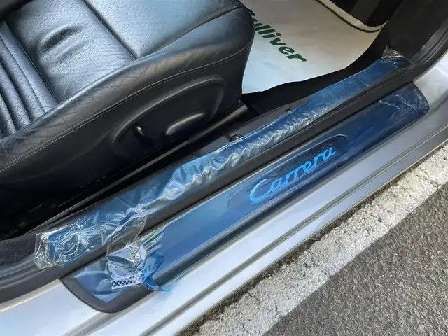 ポルシェ ９１１ カレラ 和歌山県 2001(平13)年 2.3万km シルバー サンルーフ/黒レザーシート/PSM/HIDヘッドライト/純正オーディオ・CDCH/運転席電動リクライニング/ETC/キーレス/スペアキー/保証書/取扱説明書/H１４．１６．１８．２０．２１．２２．２３．２６．２８．３０．/　R2.4.6整備記録簿有