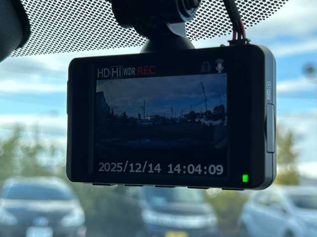 ホンダ アコード EX 愛知県 2020(令2)年 3.3万km シルバー 純正ナビ/Bluetooth バックカメラ フルセグTV/サンルーフ/ETC/ドライブレコーダー/純正１８インチアルミホイール/置くだけ充電/レザーシート/パワーシート/シートメモリー/シートヒーター/純正フロアマット/ACC/レーンキープアシスト/ステアリングアシスト/パドルシフト/Qi充電/電動サイドブレーキ/電動格納ミラー/BSM/ヘッドアップディスプレイ