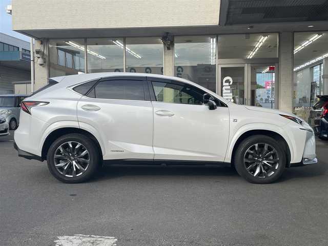 レクサス ＮＸ 300h Fスポーツ 宮城県 2015(平27)年 10.6万km ソニッククォーツ 4WD/純正ナビ/パノラミックビューモニター/D/Nパワーシート/D/Nシートヒーター/D/Nクーラーシート/ステアリングヒーター/ETC/アダプティブクルーズコントロール/レーンディパーチャーアラート/プリクラッシュセーフティー/パドルシフト/パワーバックドア/ドライブレコーダー前後/オートライト/オートハイビーム/純正マット/純正AW