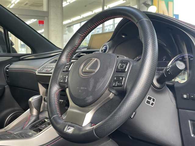 レクサス ＮＸ 300h Fスポーツ 宮城県 2015(平27)年 10.6万km ソニッククォーツ 4WD/純正ナビ/パノラミックビューモニター/D/Nパワーシート/D/Nシートヒーター/D/Nクーラーシート/ステアリングヒーター/ETC/アダプティブクルーズコントロール/レーンディパーチャーアラート/プリクラッシュセーフティー/パドルシフト/パワーバックドア/ドライブレコーダー前後/オートライト/オートハイビーム/純正マット/純正AW