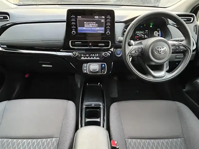 トヨタ アクア G 静岡県 2023(令5)年 0.5万km クリアベージュメタリック 純正ナビ/(AM/FM/BT/iPod/AppleCarPlay/AndroidAuto)/バックカメラ/レーダークルーズコントロール/横滑り防止装置/衝突被害軽減システム/レーンキープアシスト/前後ドライブレコーダー/前後コーナーセンサー/プッシュスタート/スマートキー/スペアキー×1/LEDヘッドライト/オートマチックハイビーム/純正フロアマット/100V充電/保証書/取扱説明書