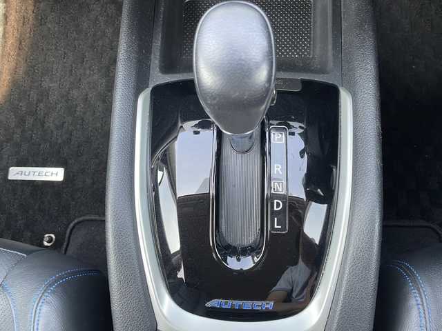 日産 エクストレイル オーテック 山口県 2019(平31)年 15.6万km ダイヤモンドブラック 純正９型ＳＤナビ　/電動リアゲート　/全席ヒートシーター　/レザーシート　/ステアリングリモコン　/バックカメラ　/ＬＥＤオートライト　/コーナーセンサー　/フルセグテレビ　/ＥＴＣ　/横滑り防止装置　/純正フロアマット