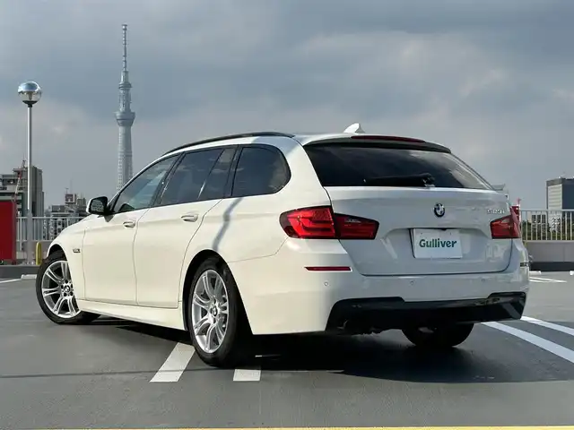 ＢＭＷ ５２３ｉ ツーリング Mスポーツ 東京都 2012(平24)年 4.2万km 白 純正ナビ/CD/DVD・Musicコレクション・外部機器・TV/・BT・ラジオ/ETC/純正ドライブレコーダー/パドルシフト/バックカメラ/オートライト/フロアマット/MT付きAT/パワーシート/ 電子パーキングブレーキ/コーナセンサー/プッシュスタート/スマートキー/純正18インチアルミホイール/オールシーズンタイヤ装着/保証書/取扱説明書