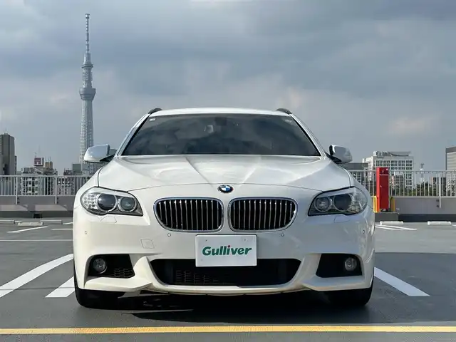 ＢＭＷ ５２３ｉ ツーリング Mスポーツ 東京都 2012(平24)年 4.2万km 白 純正ナビ/CD/DVD・Musicコレクション・外部機器・TV/・BT・ラジオ/ETC/純正ドライブレコーダー/パドルシフト/バックカメラ/オートライト/フロアマット/MT付きAT/パワーシート/ 電子パーキングブレーキ/コーナセンサー/プッシュスタート/スマートキー/純正18インチアルミホイール/オールシーズンタイヤ装着/保証書/取扱説明書
