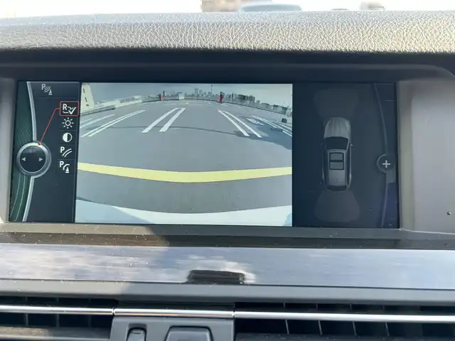 ＢＭＷ ５２３ｉ ツーリング Mスポーツ 東京都 2012(平24)年 4.2万km 白 純正ナビ/CD/DVD・Musicコレクション・外部機器・TV/・BT・ラジオ/ETC/純正ドライブレコーダー/パドルシフト/バックカメラ/オートライト/フロアマット/MT付きAT/パワーシート/ 電子パーキングブレーキ/コーナセンサー/プッシュスタート/スマートキー/純正18インチアルミホイール/オールシーズンタイヤ装着/保証書/取扱説明書