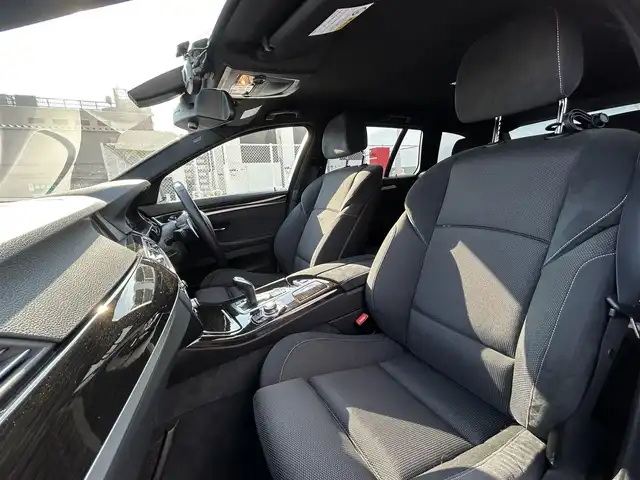 ＢＭＷ ５２３ｉ ツーリング Mスポーツ 東京都 2012(平24)年 4.2万km 白 純正ナビ/CD/DVD・Musicコレクション・外部機器・TV/・BT・ラジオ/ETC/純正ドライブレコーダー/パドルシフト/バックカメラ/オートライト/フロアマット/MT付きAT/パワーシート/ 電子パーキングブレーキ/コーナセンサー/プッシュスタート/スマートキー/純正18インチアルミホイール/オールシーズンタイヤ装着/保証書/取扱説明書