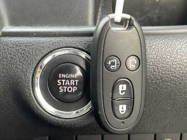 スズキ ソリオ HV MZ 新潟県 2018(平30)年 11.6万km ピュアホワイトP 純正ナビ/（DTV/DVD/Bluetooth）/４WD/衝突軽減/レーンキープアシスト/クルーズコントロール/コーナーセンサー/パドルシフト/アイドリングストップ/ドラレコ/ETC/両側パワースライドドア/ロールアップサンシェード/フロアマット/シガーソケット/HIDヘッドライト/フォグランプ/ウィンカーミラー/電格ミラー/ドアバイザー