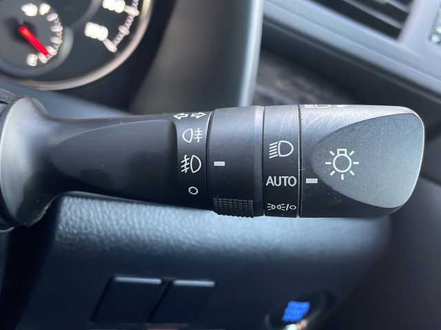 トヨタ アルファード S タイプゴールドⅢ 長野県 2023(令5)年 2.7万km ホワイトパールクリスタルシャイン 純正９型ナビ機能付きディスプレイオーディオ(AM/FM/BT/TV/DVD/USB/AppleCarPlay)/純正モデリスタフルエアロ/シグネチャーイルミブレード/ツインムーンルーフ/フルセグTV/純正ビルトインETC/バックカメラ/両側電動スライドドア/電動パワーバックドア/寒冷地仕様/AC100Vアクセサリーコンセント/後列オットマン/追従型クルーズコントロール/Kranzeホイール夏タイヤ車載(245/40/R19)/シーケンシャルターンランプ/三眼LEDヘッドライト/オートライト/アダプティブハイビーム/アダプティブフロントライティングシステム/フォグランプ/純正フロアマット/純正18インチアルミホイール/ハーフレザーシート/電子パーキング　オートホールド/革巻きステアリング/ステアリングスイッチ/トヨタセーフティセンス/プリクラッシュセーフティ/ロードサインアシスト/レーントレーシングアシスト/ブラインドスポットモニター/パーキングサポートブレーキ/リヤクロストラフィックアラート/先行車発進告知/前後クリアランスソナー/スマートキー/スペアキー/ＭＴモード付ＡＴ