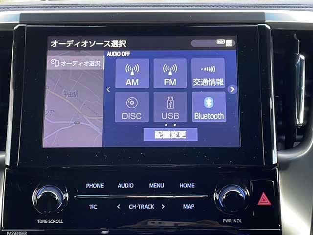 トヨタ アルファード S タイプゴールドⅢ 長野県 2023(令5)年 2.7万km ホワイトパールクリスタルシャイン 純正９型ナビ機能付きディスプレイオーディオ(AM/FM/BT/TV/DVD/USB/AppleCarPlay)/純正モデリスタフルエアロ/シグネチャーイルミブレード/ツインムーンルーフ/フルセグTV/純正ビルトインETC/バックカメラ/両側電動スライドドア/電動パワーバックドア/寒冷地仕様/AC100Vアクセサリーコンセント/後列オットマン/追従型クルーズコントロール/Kranzeホイール夏タイヤ車載(245/40/R19)/シーケンシャルターンランプ/三眼LEDヘッドライト/オートライト/アダプティブハイビーム/アダプティブフロントライティングシステム/フォグランプ/純正フロアマット/純正18インチアルミホイール/ハーフレザーシート/電子パーキング　オートホールド/革巻きステアリング/ステアリングスイッチ/トヨタセーフティセンス/プリクラッシュセーフティ/ロードサインアシスト/レーントレーシングアシスト/ブラインドスポットモニター/パーキングサポートブレーキ/リヤクロストラフィックアラート/先行車発進告知/前後クリアランスソナー/スマートキー/スペアキー/ＭＴモード付ＡＴ