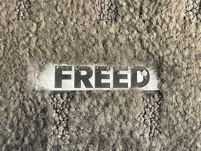 ホンダ フリード ハイブリット ジャストセレクション 群馬県 2013(平25)年 7万km ホワイトオーキッドパール 純正９型後席モニター　純正７型ナビ　バックカメラ　両側電動スライドドア　クルーズコントロール　ハーフレザーシート　ＥＴＣ　ＨＩＤヘッドライト　オートライト　革巻きステアリング　スマートキー　禁煙車