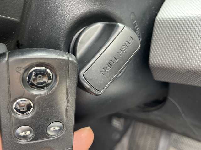 ホンダ フリード ハイブリット ジャストセレクション 群馬県 2013(平25)年 7万km ホワイトオーキッドパール 純正９型後席モニター　純正７型ナビ　バックカメラ　両側電動スライドドア　クルーズコントロール　ハーフレザーシート　ＥＴＣ　ＨＩＤヘッドライト　オートライト　革巻きステアリング　スマートキー　禁煙車