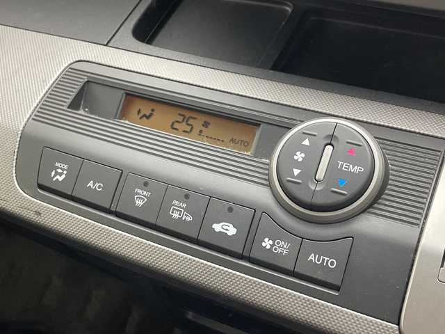 ホンダ フリード ハイブリット ジャストセレクション 群馬県 2013(平25)年 7万km ホワイトオーキッドパール 純正９型後席モニター　純正７型ナビ　バックカメラ　両側電動スライドドア　クルーズコントロール　ハーフレザーシート　ＥＴＣ　ＨＩＤヘッドライト　オートライト　革巻きステアリング　スマートキー　禁煙車