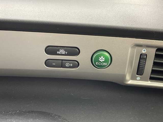 ホンダ フリード ハイブリット ジャストセレクション 群馬県 2013(平25)年 7万km ホワイトオーキッドパール 純正９型後席モニター　純正７型ナビ　バックカメラ　両側電動スライドドア　クルーズコントロール　ハーフレザーシート　ＥＴＣ　ＨＩＤヘッドライト　オートライト　革巻きステアリング　スマートキー　禁煙車