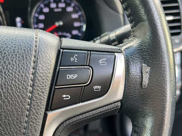 トヨタ クラウン ハイブリッド アスリートS 沖縄県 2013(平25)年 12.2万km シルバーM 純正ナビ/（ＡＭ／ＦＭ／ＣＤ／ＤＶＤ／ＢＴ）　/フルセグＴＶ　/バックモニター　/純正１７インチＡＷ　/電動リアゲート　/パワーシート　/レザーシート　オートライト　/クルコン　/ＥＴＣ　/スマートキー　/ＬＥＤヘッドライト/スマートキー/純正フロアマット