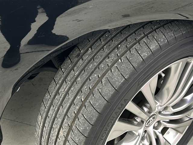 トヨタ ハリアー ハイブリッド Z 宮城県 2020(令2)年 7.5万km ブラック 禁煙車/JBLプレミアムサウンド/トヨタセーフティセンス/・プリクラッシュセーフティ/・レーントレーシングアシスト/・レーダークルーズコントロール/・オートハイビームアシスト/・ブラインドスポットモニター/・リアクロストラフィックアラート/ヘッドアップディスプレイ/クリアランスソナー/純正12.3インチナビ/・USB.BT.AUX.Miracast/フルセグTV/バックカメラ/デジタルインナーミラー（ドラレコ内臓）/パワーバックドア/ハーフレザーシート/D席パワーシート/LEDヘッドライト/LEDフォグランプ/ビルトインETC2.0/アイドリングストップ/横滑り防止装置/ステアリングスイッチ/プッシュスタート/スマートキー/純正19インチアルミホイール/純正フロアマット