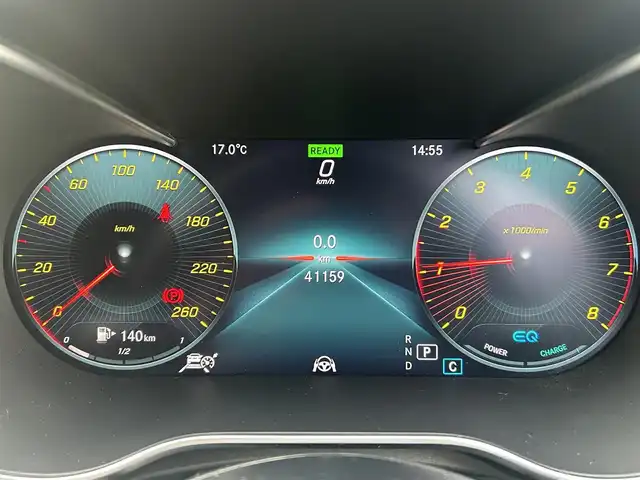 メルセデス・ベンツ Ｃ２００ ステーションワゴン アバンギャルドAMGライン 福岡県 2019(平31)年 4.2万km 白 レザーエクスクルーシブパッケージ/レーダーセーフティパッケージ/アダプティブクルーズコントロール/ブラインドスポットモニター/レーンキープアシスト/ヘッドアップディスプレイ/赤革シート/前席シートヒーター/純正ナビ/Applecarplay/フルセグTV/バックカメラ/LEDヘッドライト/オートハイビーム/パワーバックドア/パヒュームデュヒューザー/純正18インチアルミホイール/ドライブレコーダー/ETC/取扱説明書/保証書