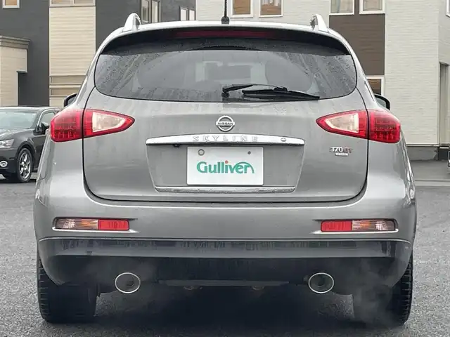 日産 スカイライン クロスオーバー 370GT FOUR 道央・札幌 2009(平21)年 15.5万km ブレードシルバー ４WD/サンルーフ/純正ディーラーOPナビ/CD/DVD/BT/フルセグ/横滑り防止装置/AFS/バック/サイド（左のみ）カメラ/ビルトインETC/SNOWMODE/全席パワーシート/ハーフレザーシート/ステアリングリモコン/MTモード付AT/プッシュスタート/スマートキー/HIDヘッドライト/オートライト/フォグランプ/電動格納ミラー/純正フロアマット/スペアキー/純正エンジンスターター/社外AW付夏タイヤ積込/225/55/R18/2018年/山1mm