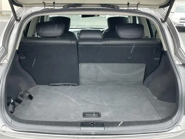 日産 スカイライン クロスオーバー 370GT FOUR 道央・札幌 2009(平21)年 15.5万km ブレードシルバー ４WD/サンルーフ/純正ディーラーOPナビ/CD/DVD/BT/フルセグ/横滑り防止装置/AFS/バック/サイド（左のみ）カメラ/ビルトインETC/SNOWMODE/全席パワーシート/ハーフレザーシート/ステアリングリモコン/MTモード付AT/プッシュスタート/スマートキー/HIDヘッドライト/オートライト/フォグランプ/電動格納ミラー/純正フロアマット/スペアキー/純正エンジンスターター/社外AW付夏タイヤ積込/225/55/R18/2018年/山1mm