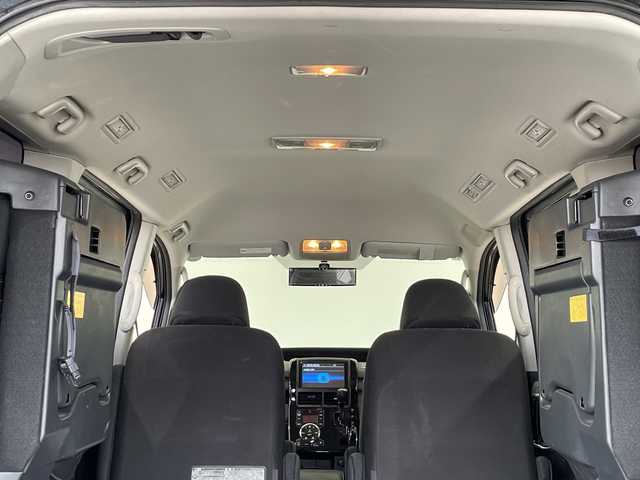 トヨタ ヴォクシー ZS 煌Ⅱ 栃木県 2011(平23)年 12.8万km ブラック 純正8インチメモリナビ（NHZN-X61G）/（フルセグTV/Bluetooth/CD/DVD）/エンジンスターター/字光式ナンバーキット/パドルシフト/両側パワースライドドア/スタッドレスAWセット積み込み