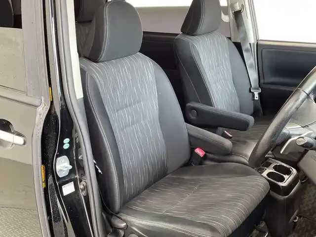 トヨタ ヴォクシー ZS 煌Ⅱ 栃木県 2011(平23)年 12.8万km ブラック 純正8インチメモリナビ（NHZN-X61G）/（フルセグTV/Bluetooth/CD/DVD）/エンジンスターター/字光式ナンバーキット/パドルシフト/両側パワースライドドア/スタッドレスAWセット積み込み