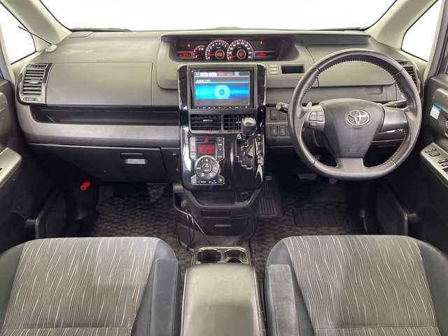 トヨタ ヴォクシー ZS 煌Ⅱ 栃木県 2011(平23)年 12.8万km ブラック 純正8インチメモリナビ（NHZN-X61G）/（フルセグTV/Bluetooth/CD/DVD）/エンジンスターター/字光式ナンバーキット/パドルシフト/両側パワースライドドア/スタッドレスAWセット積み込み