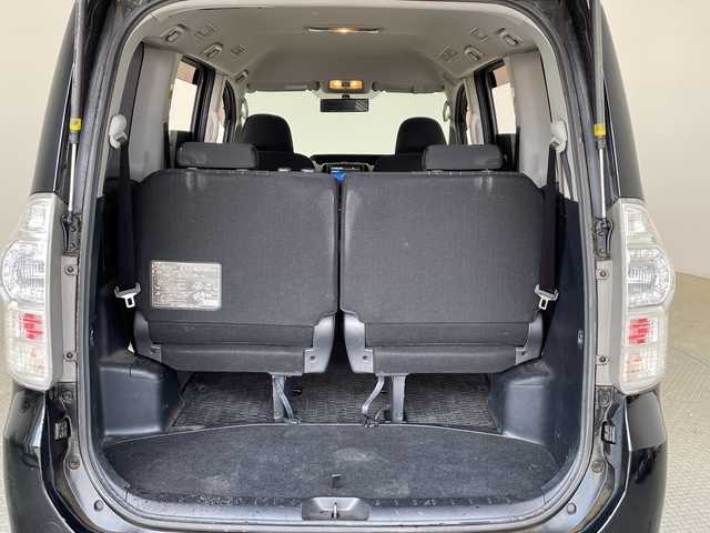 トヨタ ヴォクシー ZS 煌Ⅱ 栃木県 2011(平23)年 12.8万km ブラック 純正8インチメモリナビ（NHZN-X61G）/（フルセグTV/Bluetooth/CD/DVD）/エンジンスターター/字光式ナンバーキット/パドルシフト/両側パワースライドドア/スタッドレスAWセット積み込み