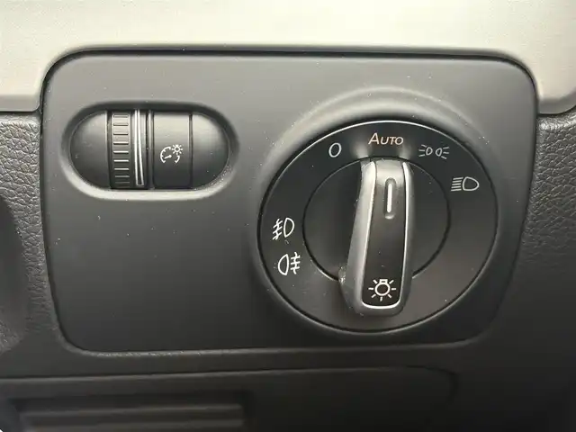 フォルクスワーゲン ゴルフ TSI コンフォートL マイスター 徳島県 2012(平24)年 4.2万km 黒 ETC/プッシュスタート/フォグライト/オートライト/社外フロアマット/新車時保証書/取扱説明書/盗難防止装置/横滑り防止装置