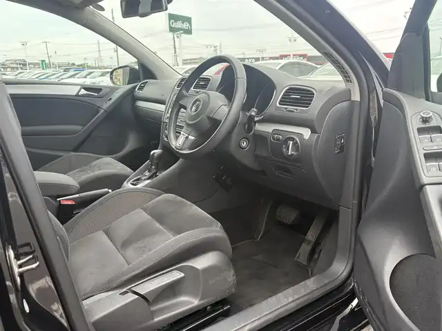 フォルクスワーゲン ゴルフ TSI コンフォートL マイスター 徳島県 2012(平24)年 4.2万km 黒 ETC/プッシュスタート/フォグライト/オートライト/社外フロアマット/新車時保証書/取扱説明書/盗難防止装置/横滑り防止装置