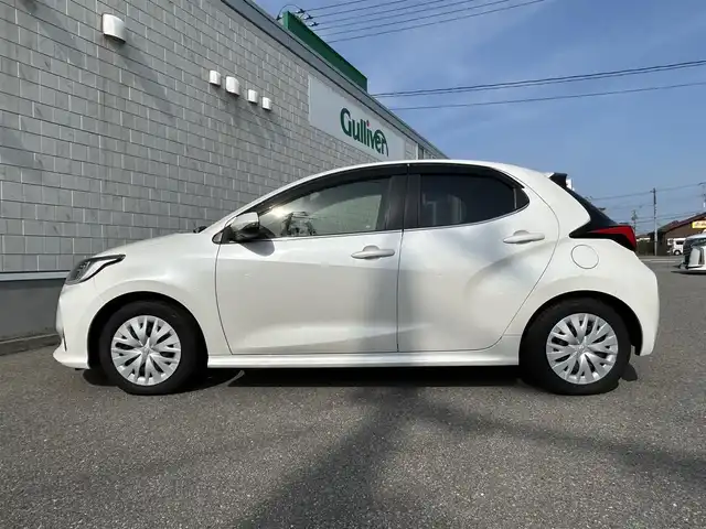 トヨタ ヤリス ハイブリッド Z 山形県 2020(令2)年 5.7万km ホワイト 純正ナビ/・AM/FM/Bluetooth/プリクラッシュセーフティ/道路標識認識アシスト/レーンキープアシスト/ドライブレコーダー/全方位カメラ/禁煙車/前後コーナーセンサー/先行車発信お知らせ/クルーズコントロール/スマートキー/LEDヘッドライト/前席ヒートシーター/オートライト/純正オーディオ/ETC/プッシュスタート/横滑り軽減/盗難防止装置/冬タイヤ積載/取扱説明書