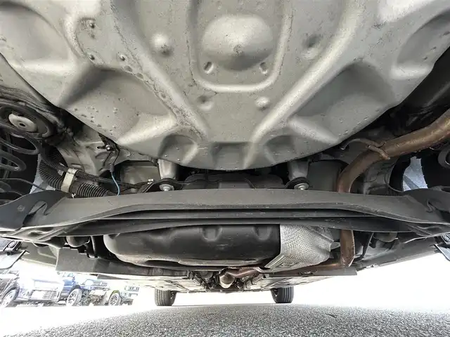 トヨタ ヤリス ハイブリッド Z 山形県 2020(令2)年 5.7万km ホワイト 純正ナビ/・AM/FM/Bluetooth/プリクラッシュセーフティ/道路標識認識アシスト/レーンキープアシスト/ドライブレコーダー/全方位カメラ/禁煙車/前後コーナーセンサー/先行車発信お知らせ/クルーズコントロール/スマートキー/LEDヘッドライト/前席ヒートシーター/オートライト/純正オーディオ/ETC/プッシュスタート/横滑り軽減/盗難防止装置/冬タイヤ積載/取扱説明書