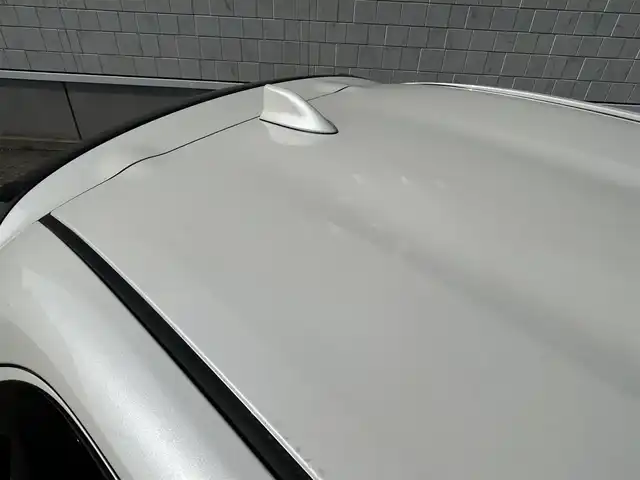 トヨタ ヤリス ハイブリッド Z 山形県 2020(令2)年 5.7万km ホワイト 純正ナビ/・AM/FM/Bluetooth/プリクラッシュセーフティ/道路標識認識アシスト/レーンキープアシスト/ドライブレコーダー/全方位カメラ/禁煙車/前後コーナーセンサー/先行車発信お知らせ/クルーズコントロール/スマートキー/LEDヘッドライト/前席ヒートシーター/オートライト/純正オーディオ/ETC/プッシュスタート/横滑り軽減/盗難防止装置/冬タイヤ積載/取扱説明書